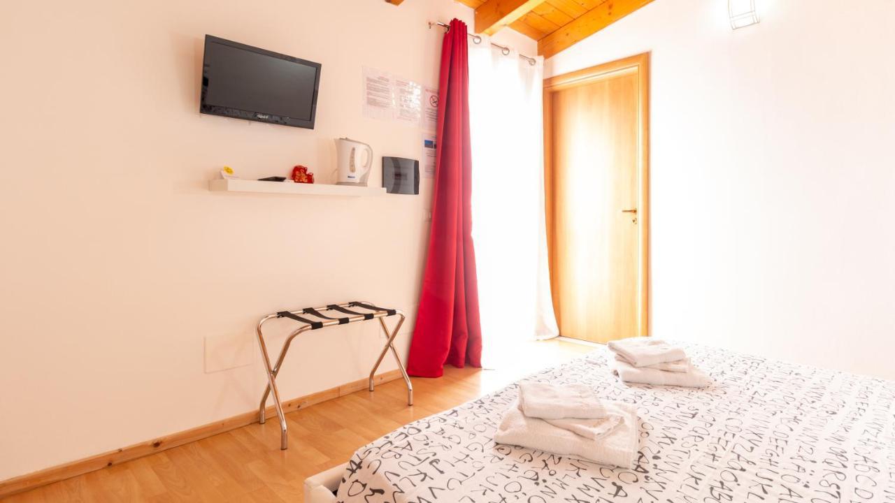 Spapparra B&B Càbras Extérieur photo